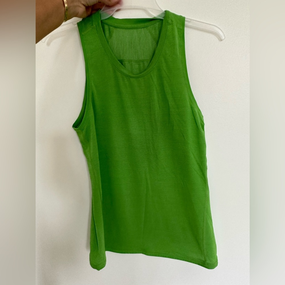 Men’s Lululemon Neon Green Metal Vent Tech Tank